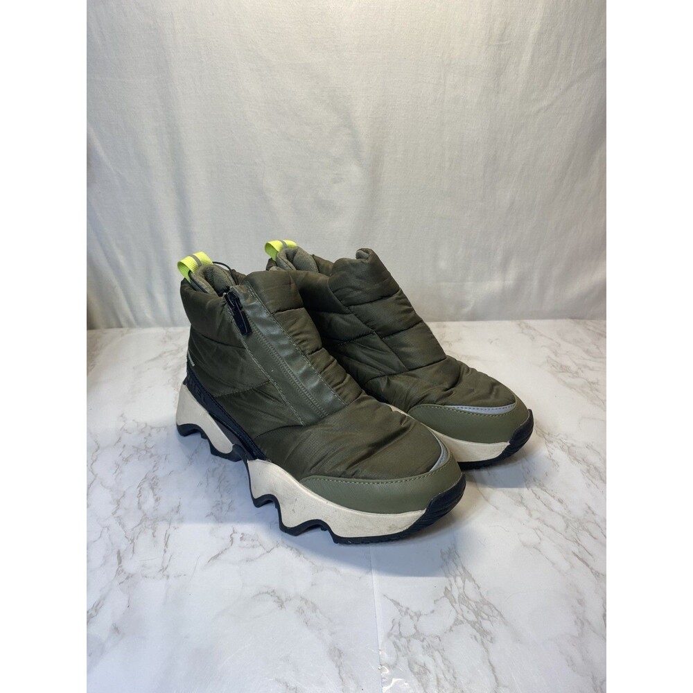 Sorel Women's Kinetic Impact Puffy Sneaker Boots Stone Green, Black EUC size 7